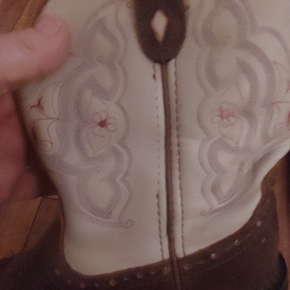 Justin Boots - Picture 2 of 8